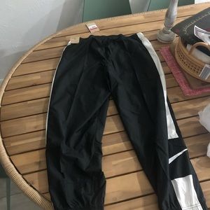 Move to zero! Nike pants! New with tags!